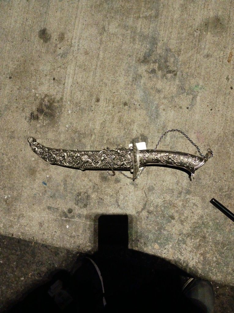 Ornate Chinese Ceremonial Dagger