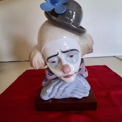 LLadro Clown Porcelain Figurine 
