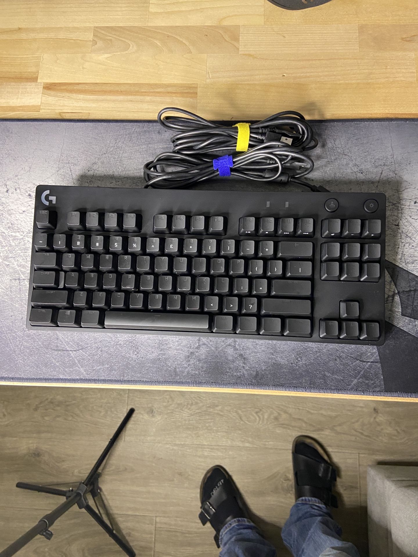 Logitech - G PRO TKL Wired keyboard