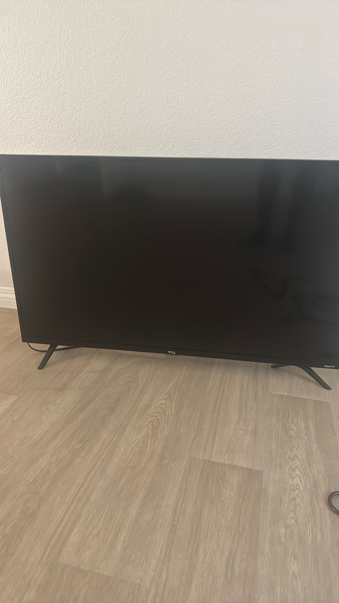 TCL 40 Inch Roku tv