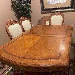 Solid Oak Wood Hand Carved Dining Table With 8 Chairs 