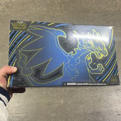 Pokémon Cards Mega Charizard Ultra Premium Collection
