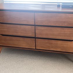 New Mid Century Dresser.  Solid Wood / Oak Finish.  58x17x35H.  Free Delivery!
