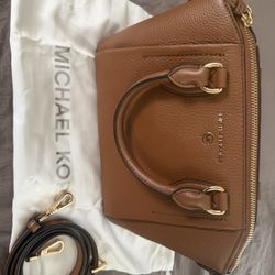 MICHAEL KORS BAG 