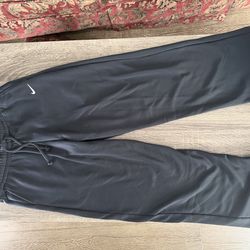 Nike Sweatpants Medium