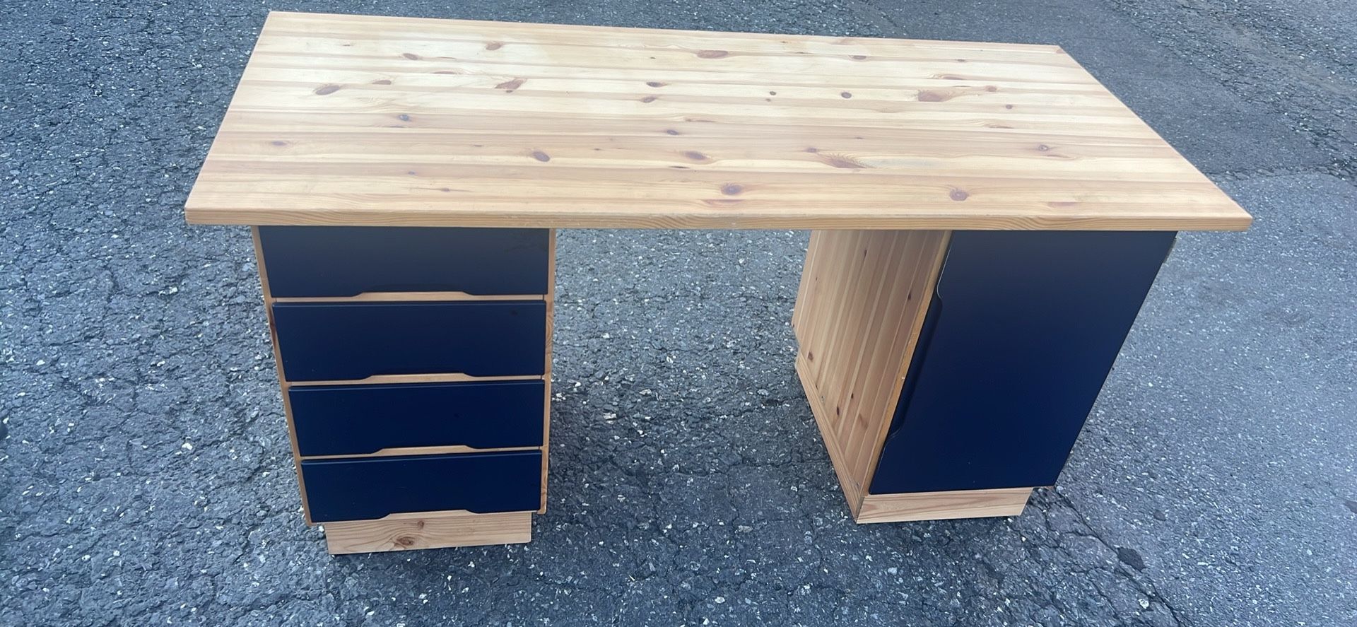 Like New Wooden Desk