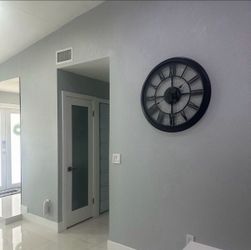 Large wall clock - reloj de pared grande 30”