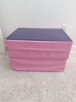 Gymnastic wedge folding mat
