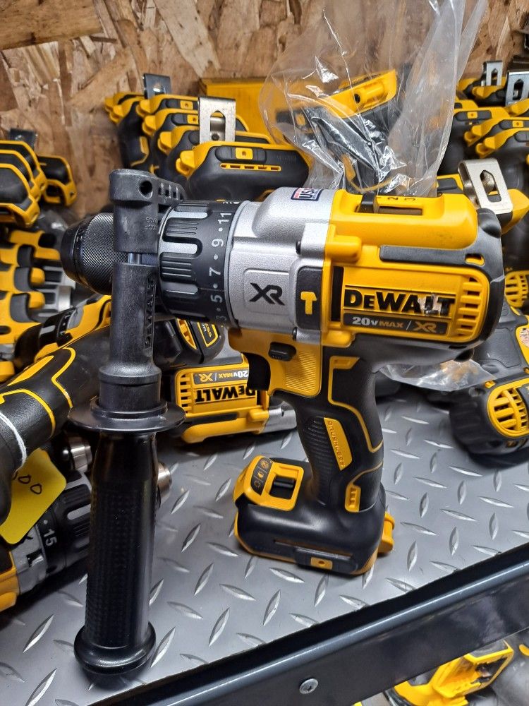 DEWALT 20V XR BRUSSELS HAMMER DRILL
