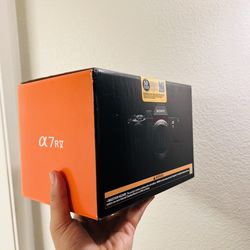 Sony Alpha 7R V Full-frame Mirrorless Camera with Interchangeable Lens (Body Only) Black