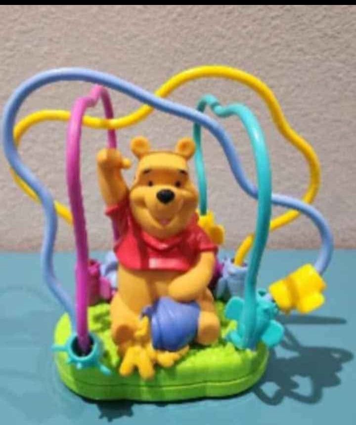 Vintage 1999 Winnie The Pooh Bear Maze Toy