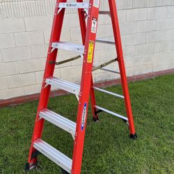 Werner 6 Foot Fiberglass Ladder Like New $120 firm on price firme precio