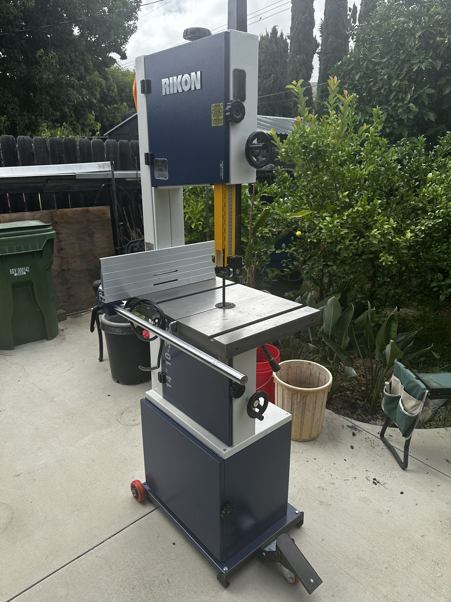 RIKON 10-326 Bandsaw