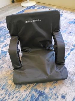 Foldable cushion seat w optional armrests