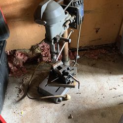 Craftsman 1/2 hp- 4 Speed Drill Press With Vise.