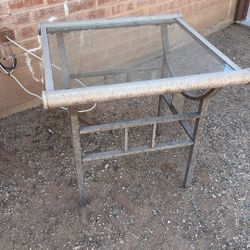 glass table 