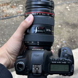 Canon 5D2 , 24-70 mm f2.8L