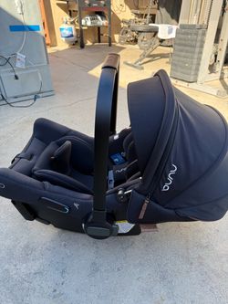 NUNA PIPA infant car seat