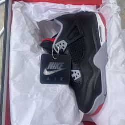 Jordan Retro 4 Bred