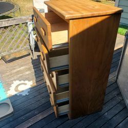 Dresser Very Solid  Obo