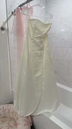 Women’s Wedding Dress