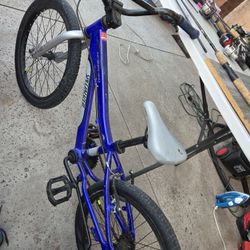 Specialized bike 30$