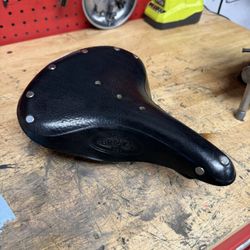 Men’s Brooks B67 Saddle