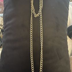 Brand New Long Chain Necklace And Bracelet Set