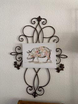Pig wall decor
