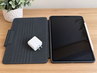iPad Pro 11" M2 512GB Wi-Fi + Cellular/5G – Like New + Apple Pencil & Case
