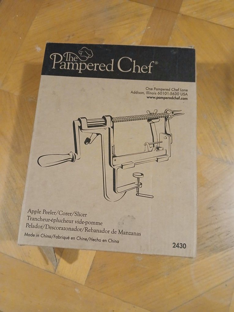 The pampered chef apple/corer/slicer