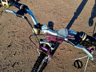 mountain bike  26 in. w / aluminum frame