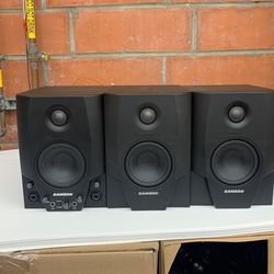 Studio Speakers  Samson