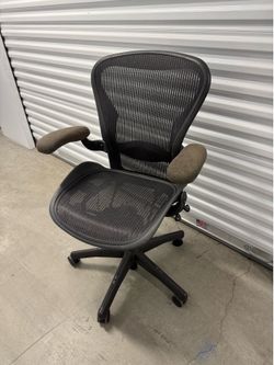 Herman Miller Aeron office chair