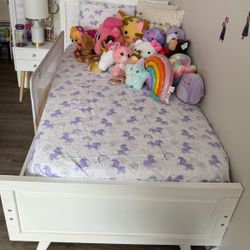 Twin Child’s Bed/includes Brand New Mattress 