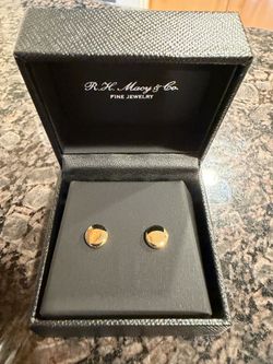 14k Gold Stud Earrings *BRAND NEW*
