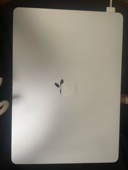 MacBook Air 13 inch m4 250 gb storage