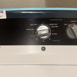 GE Commercial Quality dryer in like-new condition.