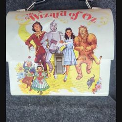 The Wizard of Oz Tin Keepsake Lunch Box with Latch , Lunch box, Tin hinged storage box, Collector tin box