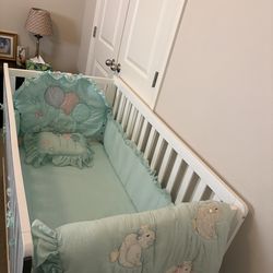 Baby bumper/comforter set