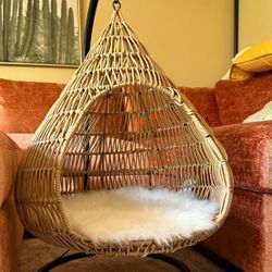 Dog / Cat Swing Egg Chair 