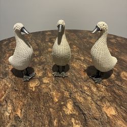 Garden Geese Decor