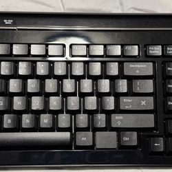 Logitech Wireless Mediaboard Pro For PC PS3 PS4 PS5 