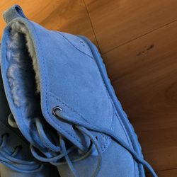 Ugg Boots . 7 1/2 