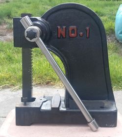 Dayton 1-Ton Arbor Press