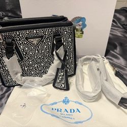 DESIGNER PURSES (READ THE DESCRIPTION 