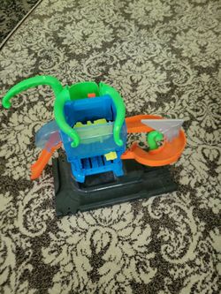Hot Wheels track