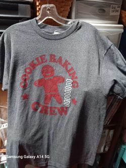 Christmas Tshirt New Size Medium 