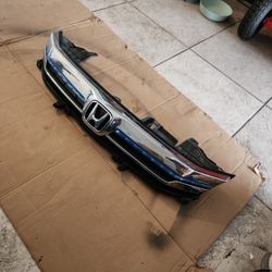 2014 Honda Insight Front Grille 