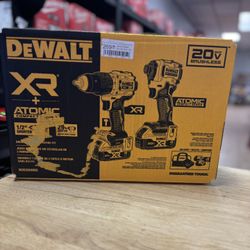 20V MAX XR Hammer Drill and ATOMIC Impact Driver 2 Tool Cordless Combo Kit with (2) 4.0Ah Batteries, Charger, and Bag